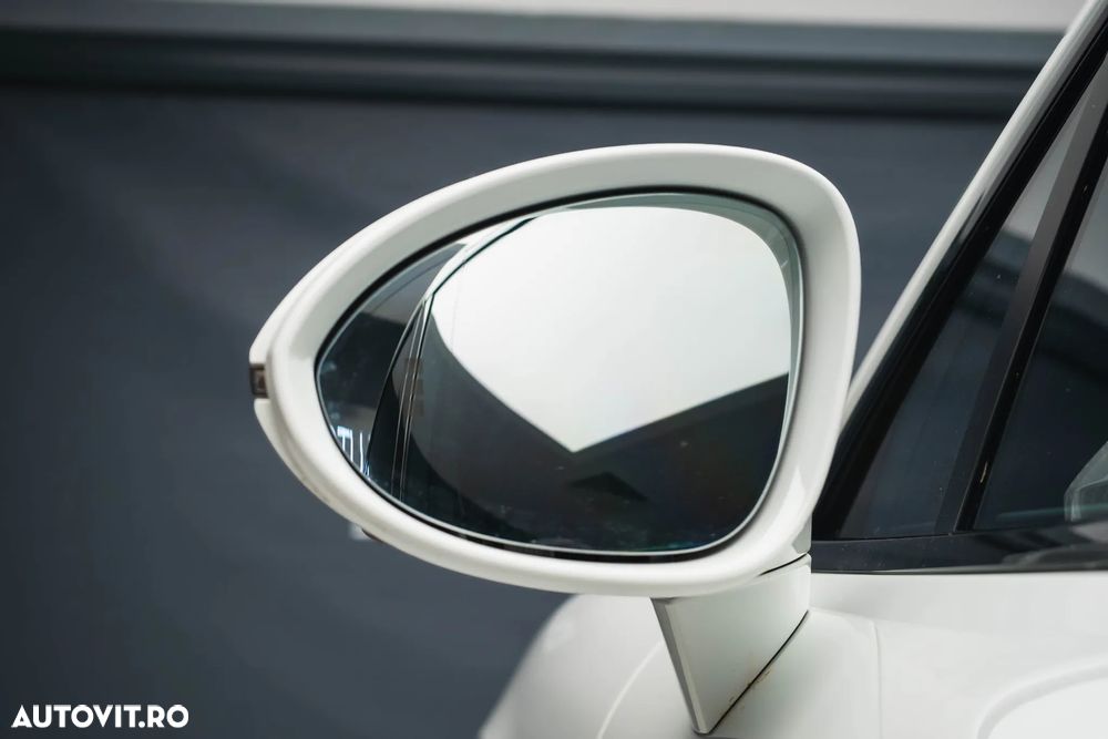 Porsche Cayenne E-Hybrid Tiptronic S Platinum Edition - 36