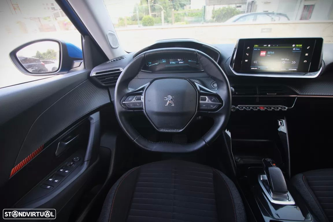 Peugeot e-2008 Active Pack - 11