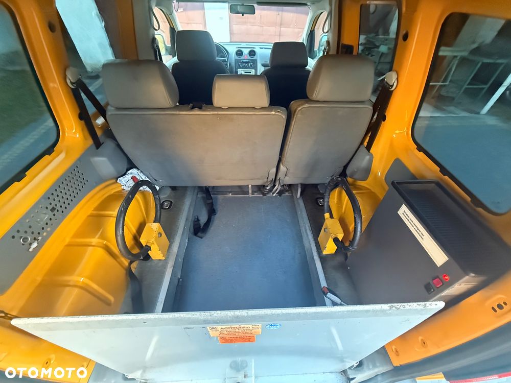 Volkswagen Caddy - 13