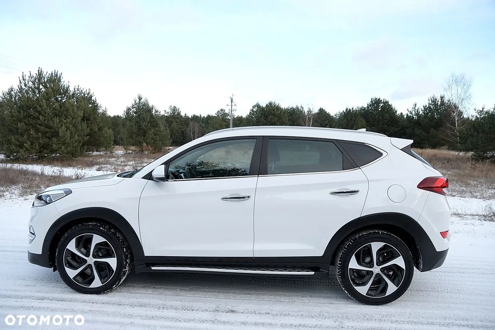 Hyundai Tucson 2.0 CRDI 4WD Automatik Premium - 9