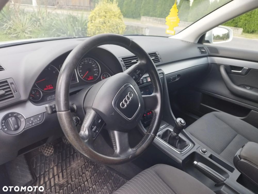 Audi A4 Avant 2 - 7