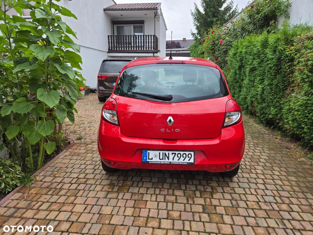 Renault Clio 1.2 16V 75 Yahoo - 7