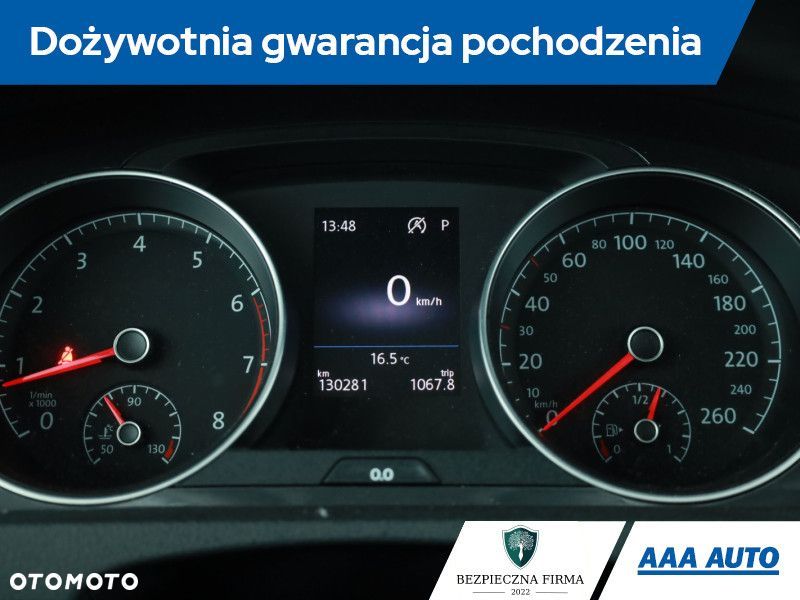Volkswagen Golf - 10
