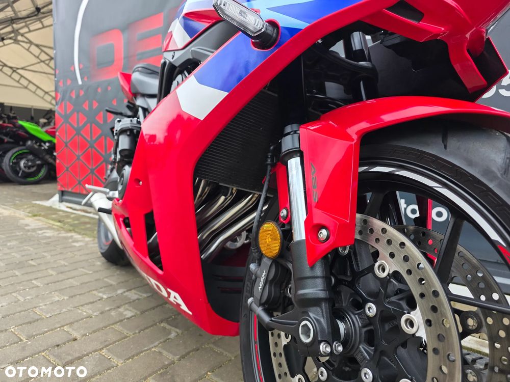 Honda CBR - 29