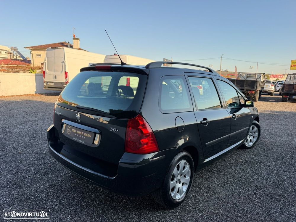Peugeot 307 Break 1.4 16V Executive - 4