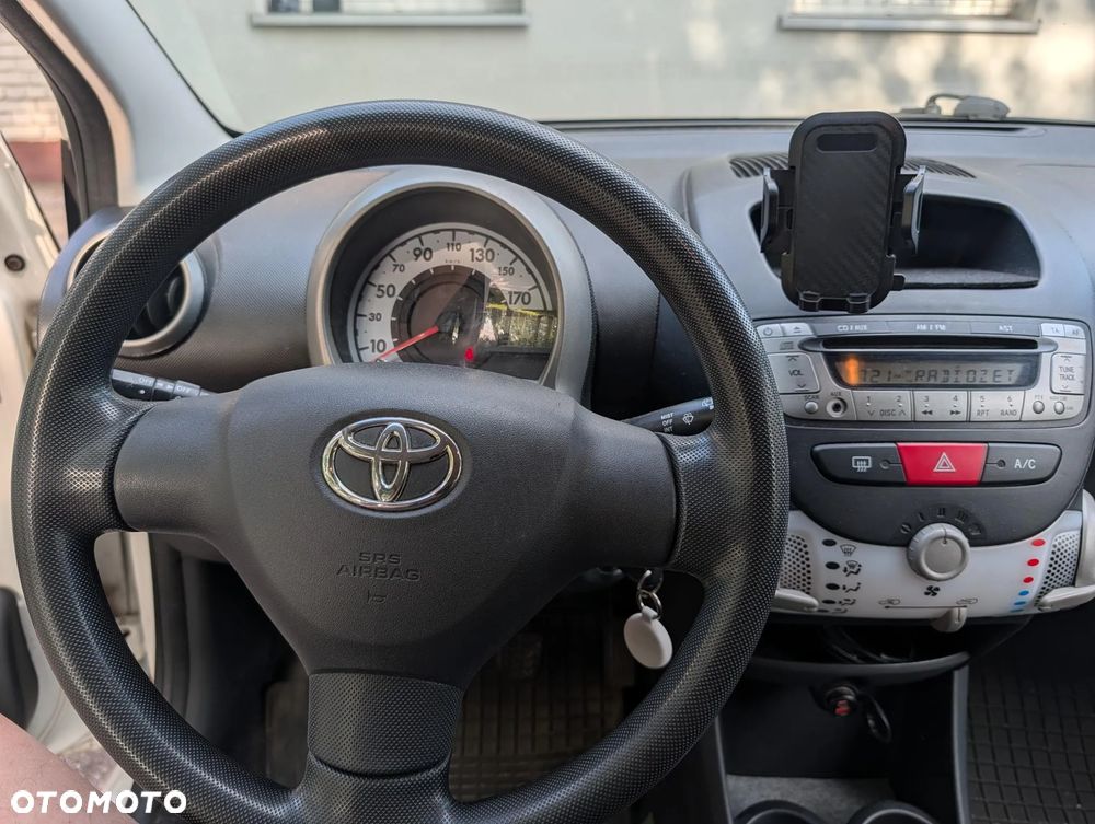 Toyota Aygo - 18