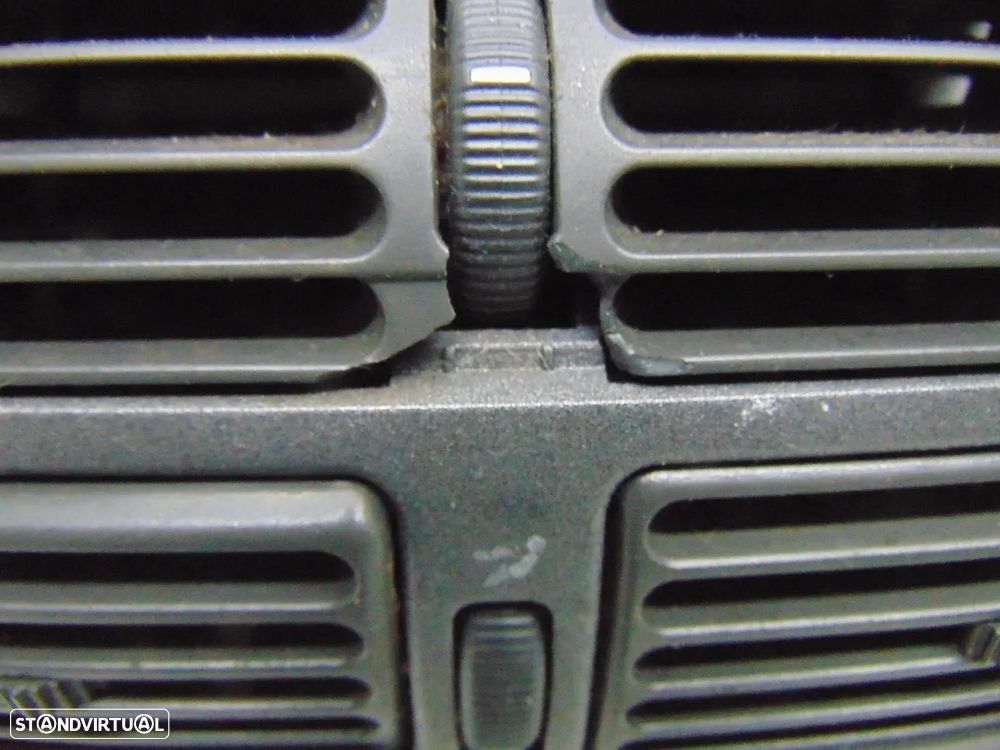 Fiat Punto grelhas ventilação - 3