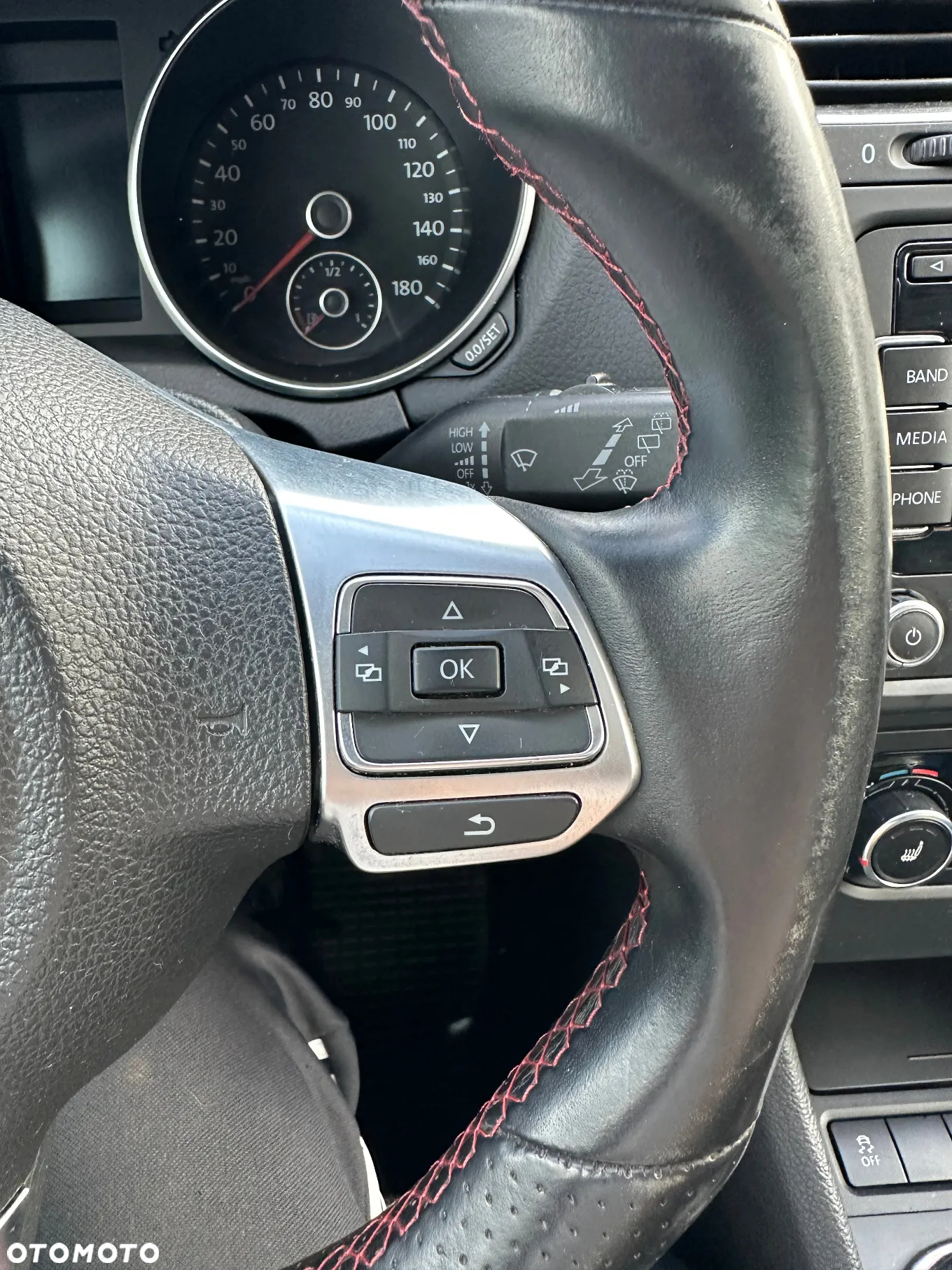 Volkswagen Golf VI 2.0 TSI GTI - 16