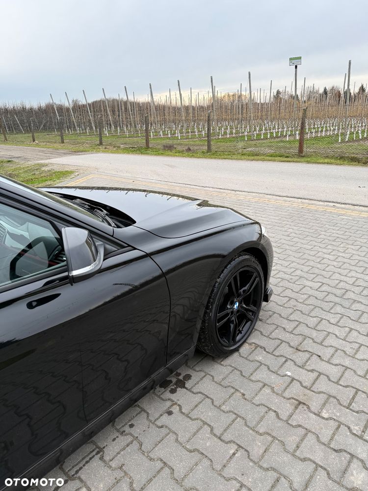 BMW Seria 3 318d - 4