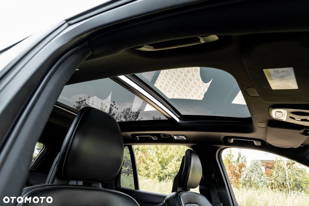 Volvo XC 90 - 31