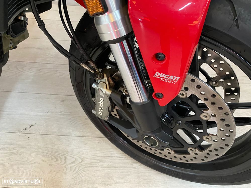 Ducati Monster 821 - 8