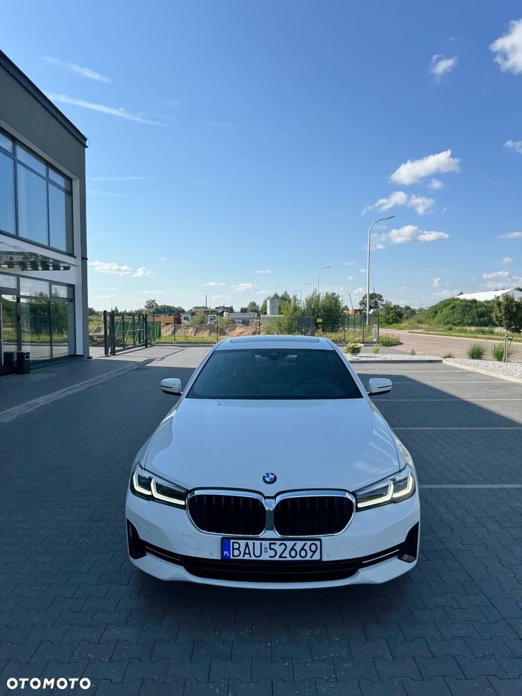 BMW Seria 5 530i xDrive GPF Sport Line sport - 4