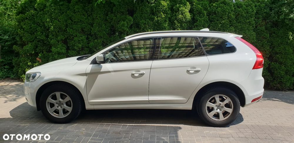 Volvo XC 60 D4 AWD Kinetic - 2