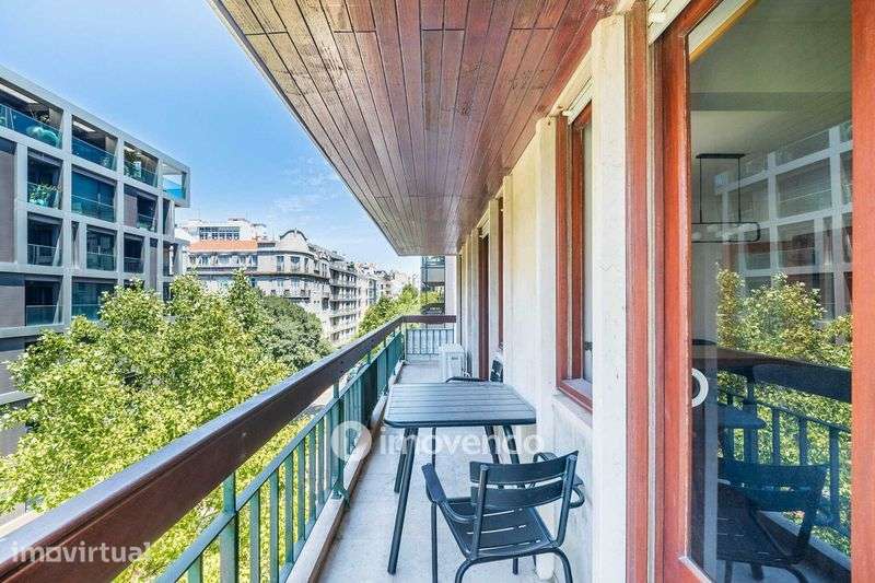 Apartamento T3 com excelentes áreas nas Avenidas Novas - Grande imagem: 3/12