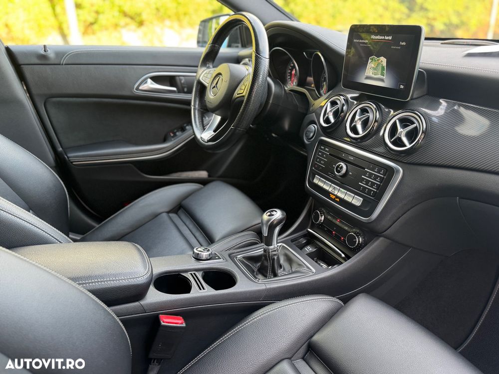 Mercedes-Benz CLA 200 Shooting Brake - 6