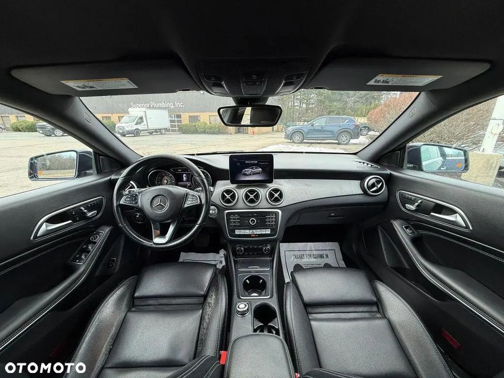Mercedes-Benz CLA - 13