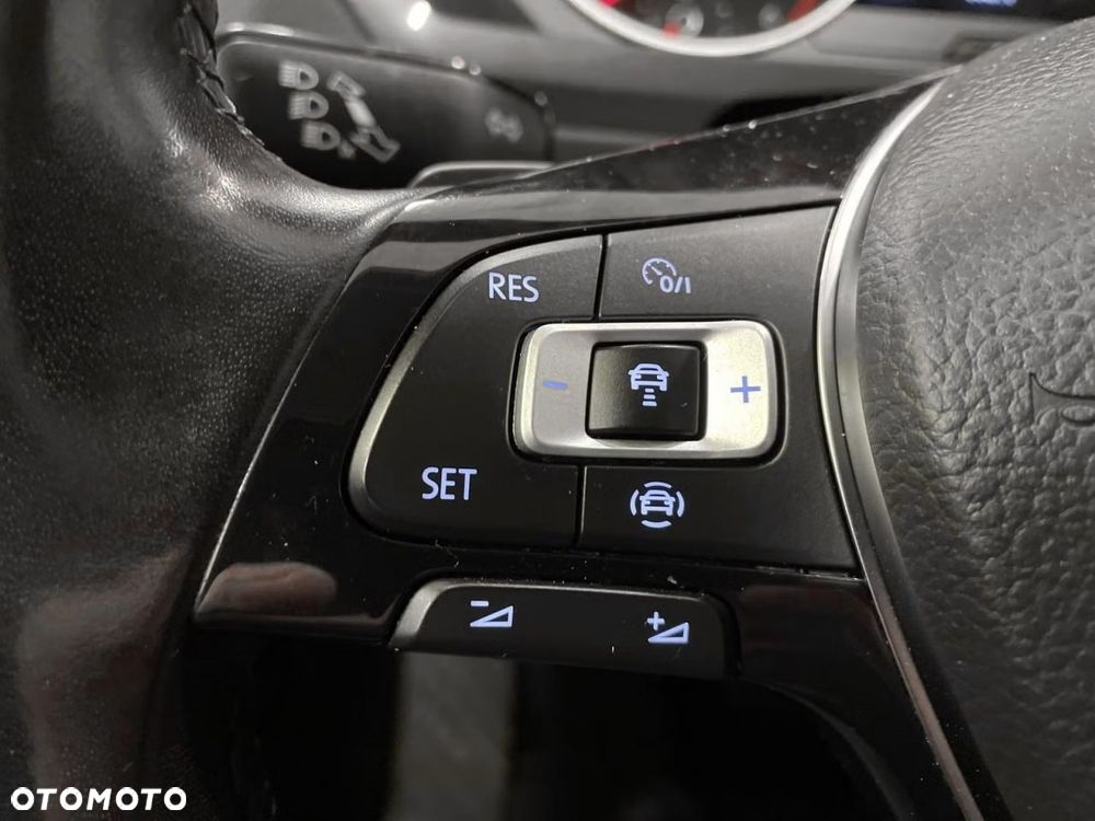 Volkswagen Tiguan 2.0 TDI SCR DSG - 18