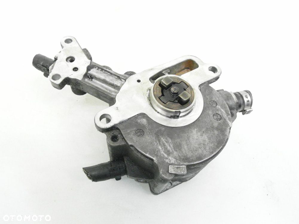 POMPA VACUM AUDI A4 B6 1.9 TDI 038145209C - 2