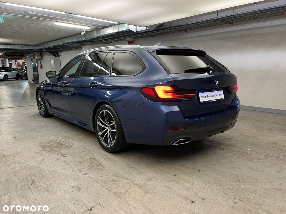 BMW Seria 5 530d xDrive mHEV M Sport sport - 13