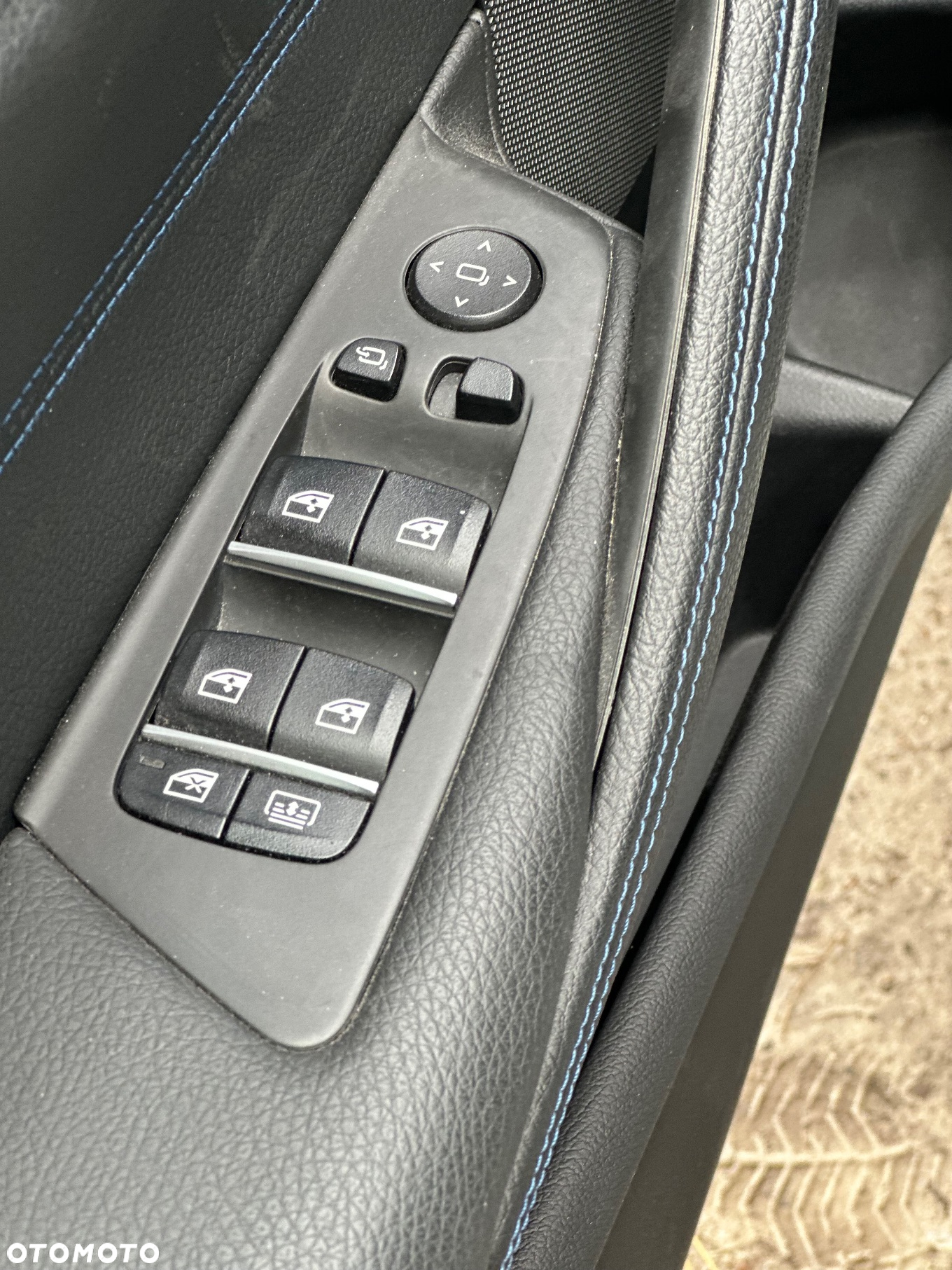 BMW Seria 5 530e iPerformance - 24