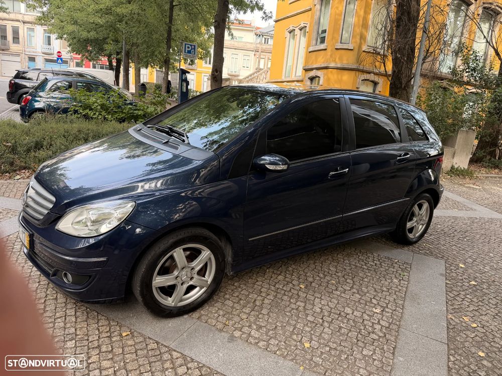 Mercedes-Benz B 180 CDi Autotronic - 1