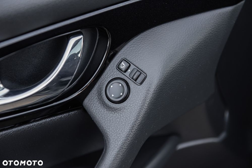 Nissan Qashqai - 16