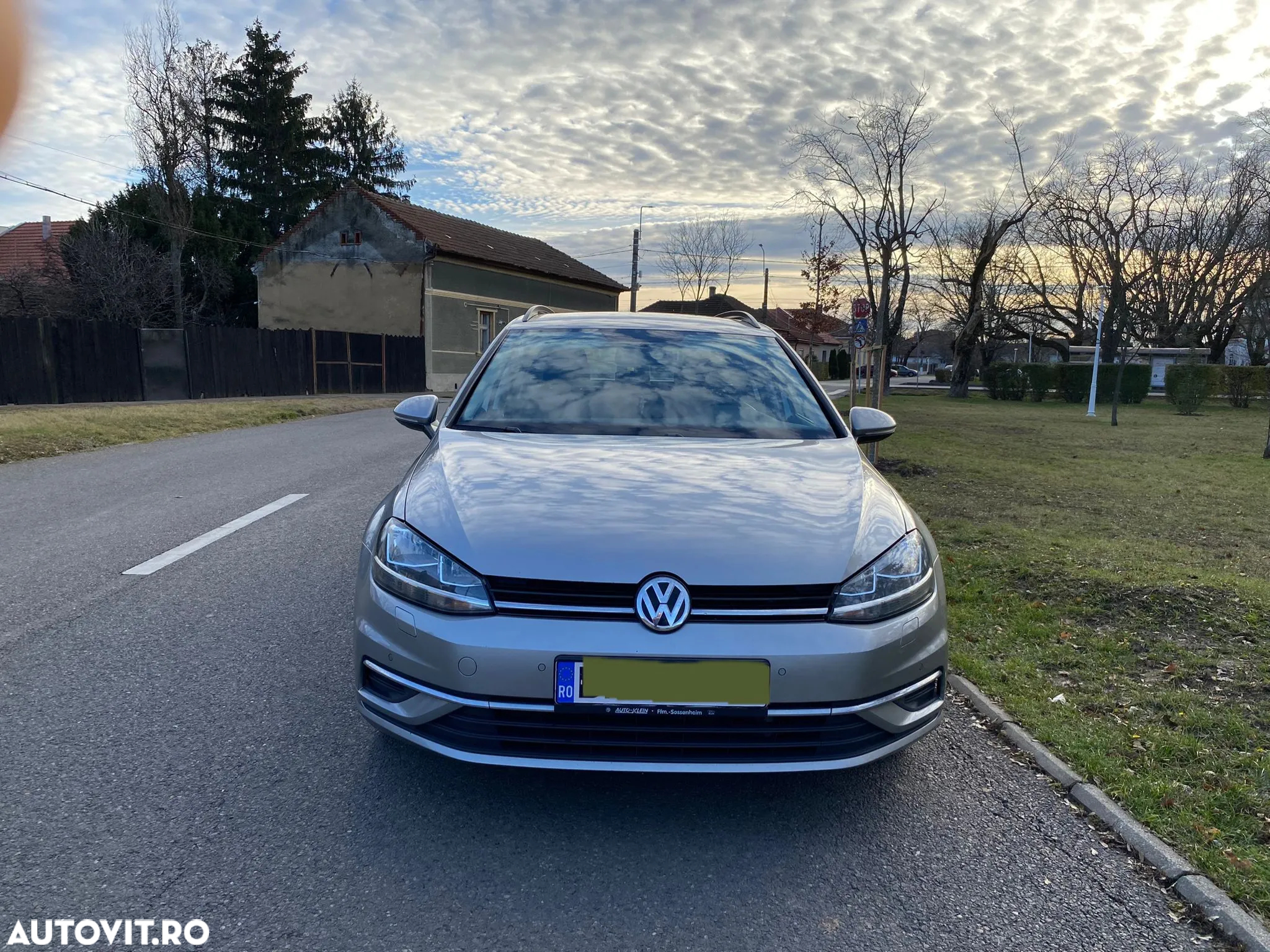 Volkswagen Golf 2.0 BlueTDI Comfortline - 6