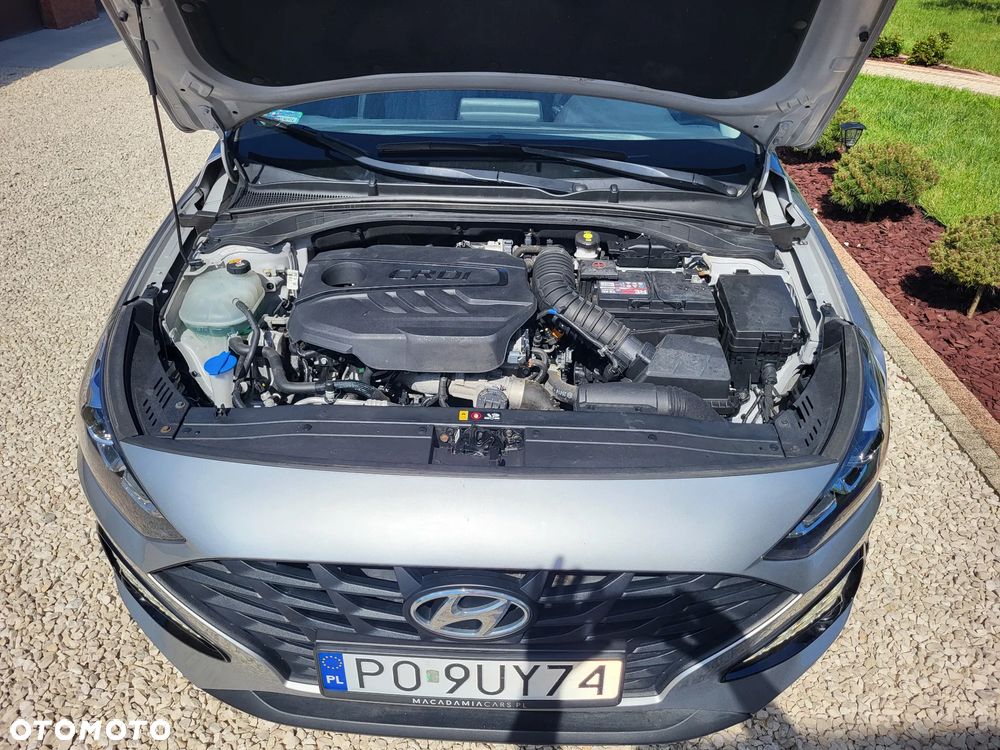 Hyundai i30 1.6 D Classic + - 20