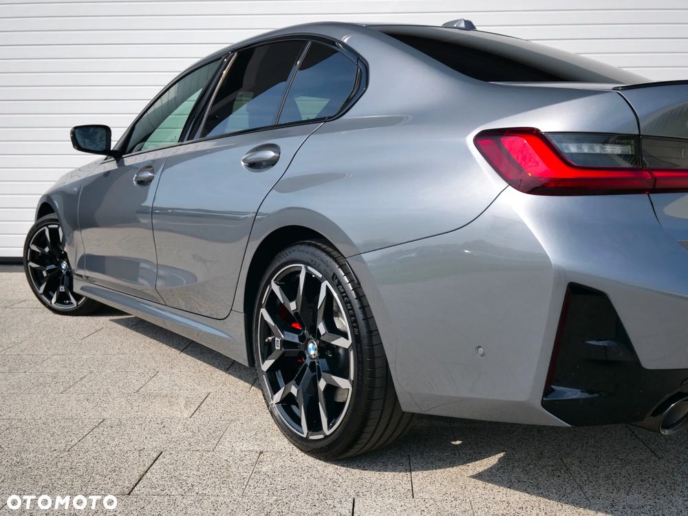 BMW Seria 3 330i xDrive M Sport sport - 13