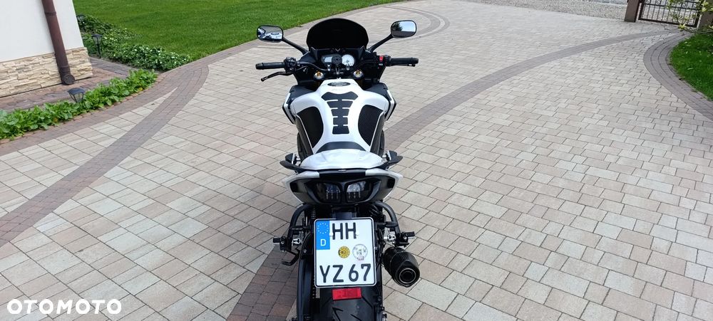 Yamaha FZ8 - 14