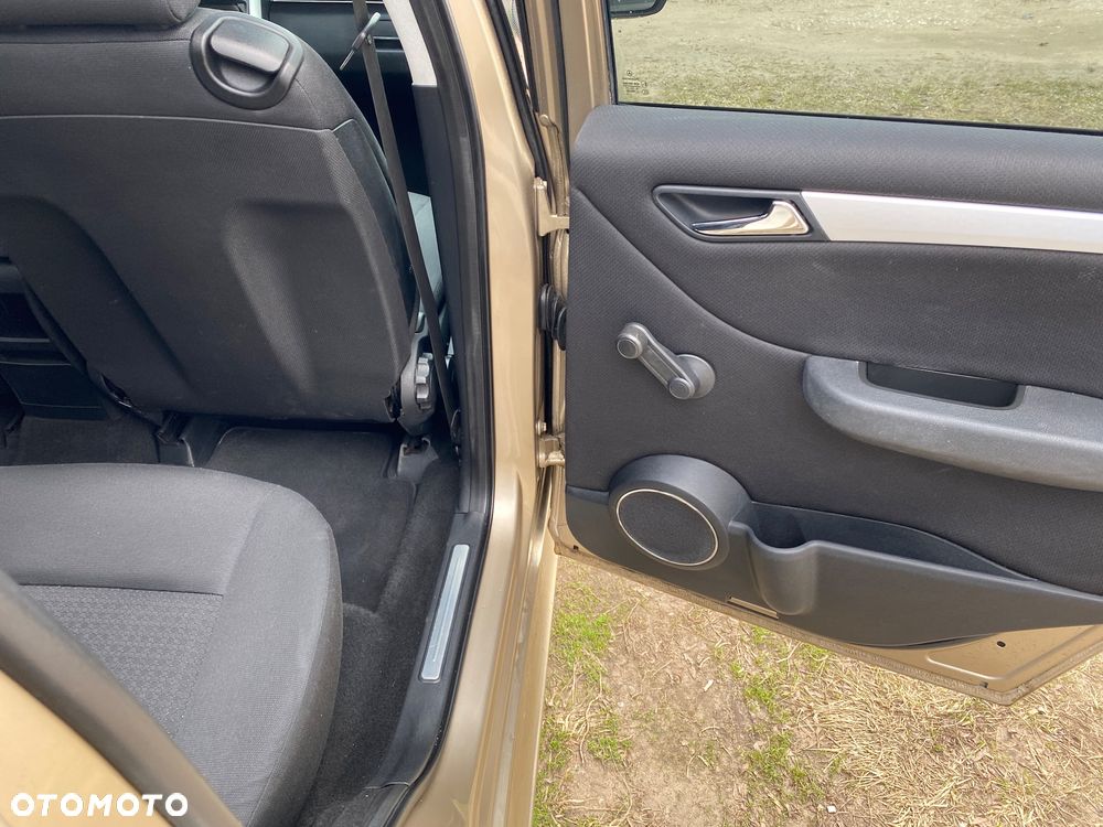 Mercedes-Benz Klasa B - 10