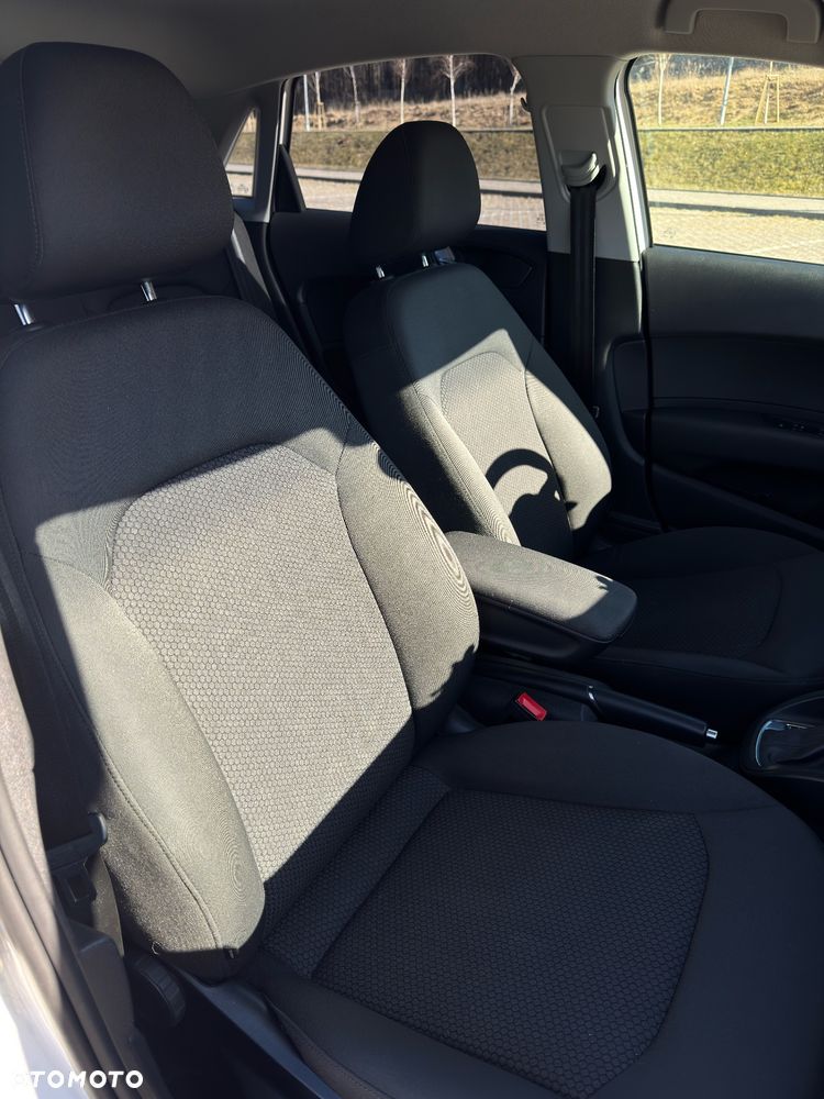 Audi A1 Sportback 1.0 TFSI ultra Design S tronic - 13