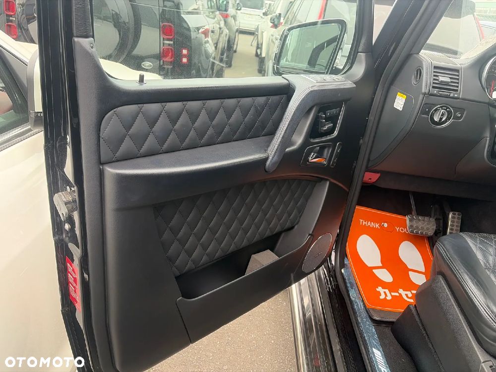Mercedes-Benz Klasa G 63 AMG AMG SPEEDSHIFT 7G-TRONIC - 14