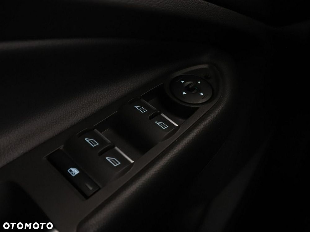 Ford Kuga 1.5 EcoBoost 2x4 ST-Line - 34