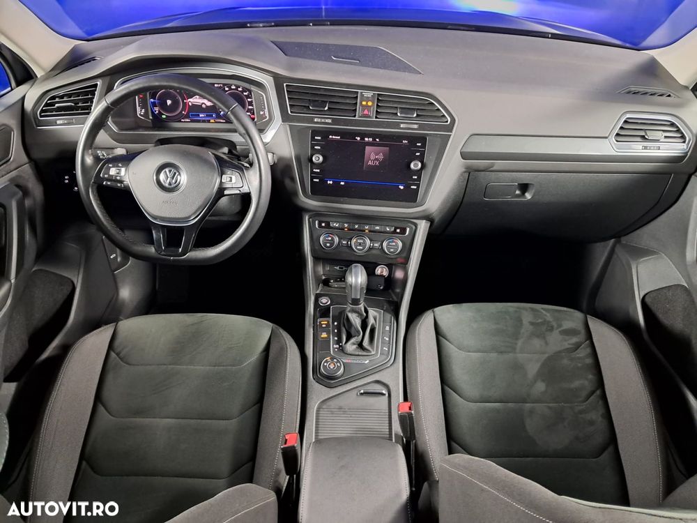 Volkswagen Tiguan - 11