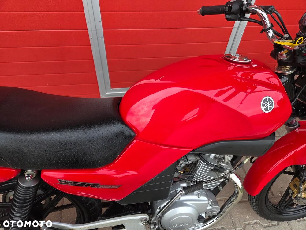 Yamaha YBR - 9