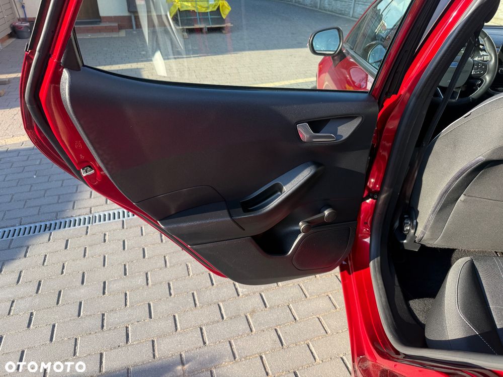 Ford Fiesta 1.1 SYNC Edition - 16