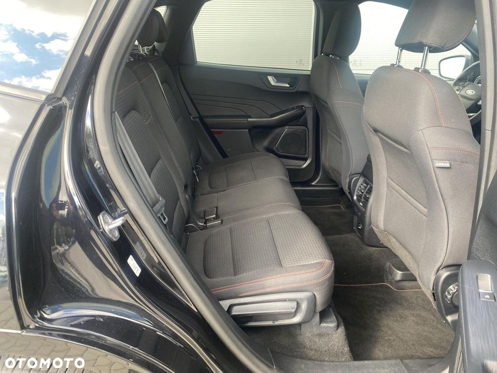 Ford Kuga - 24