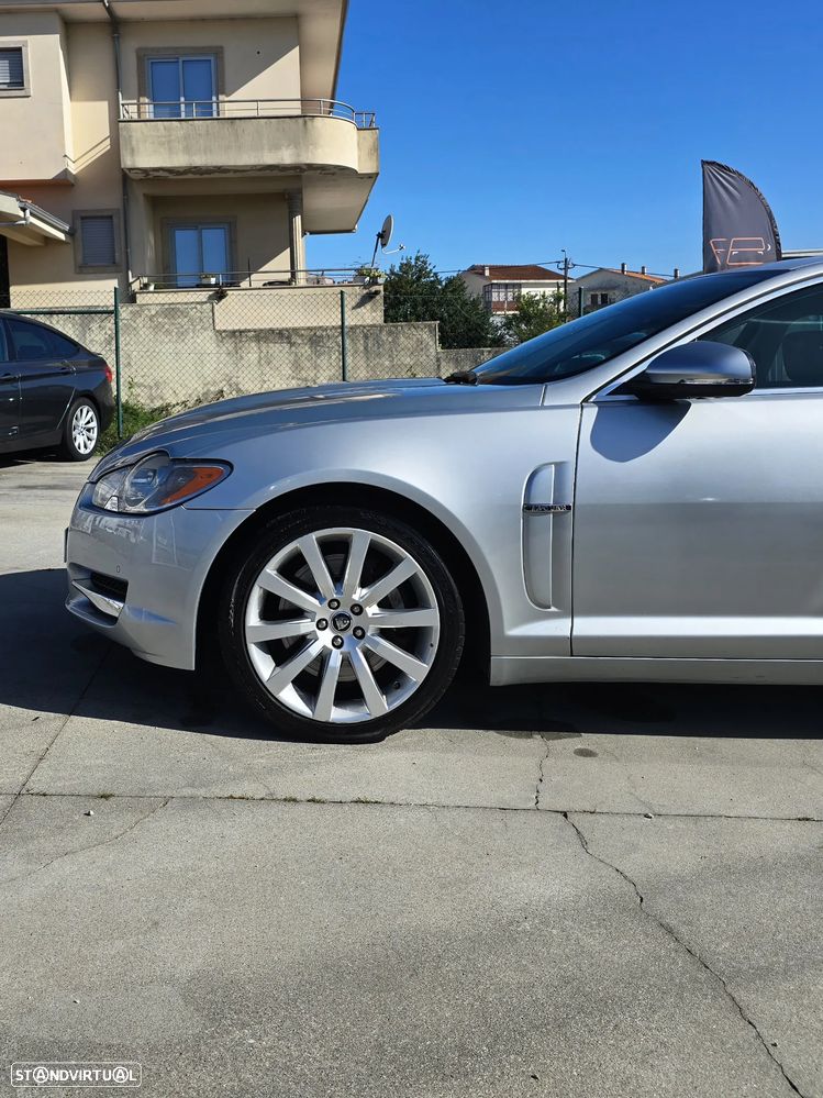 Jaguar XF 3.0 D V6 S Premium Luxury - 25