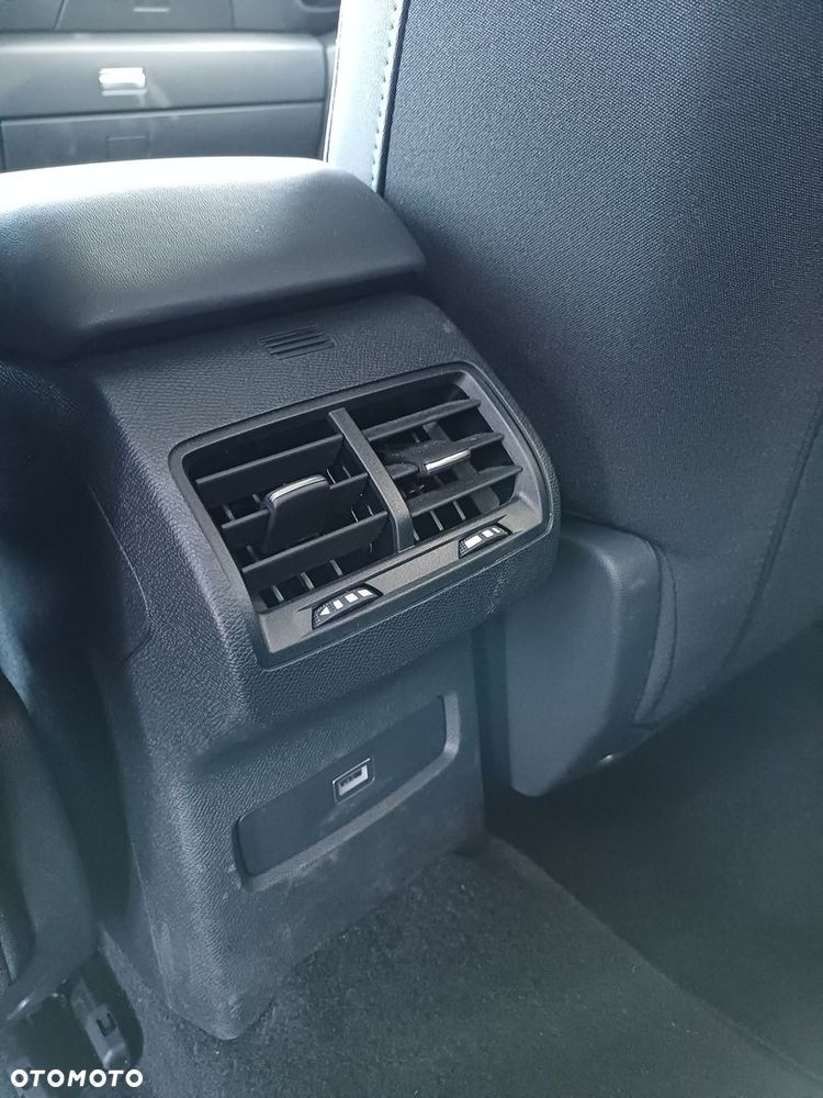 Citroën C4 1.2 PureTech Max S&S EAT8 - 33