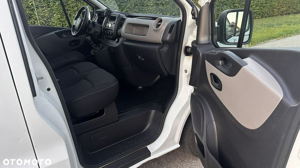 Renault Trafic - 12