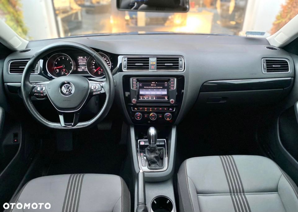 Volkswagen Jetta 1.4 TSI BMT Highline DSG - 12