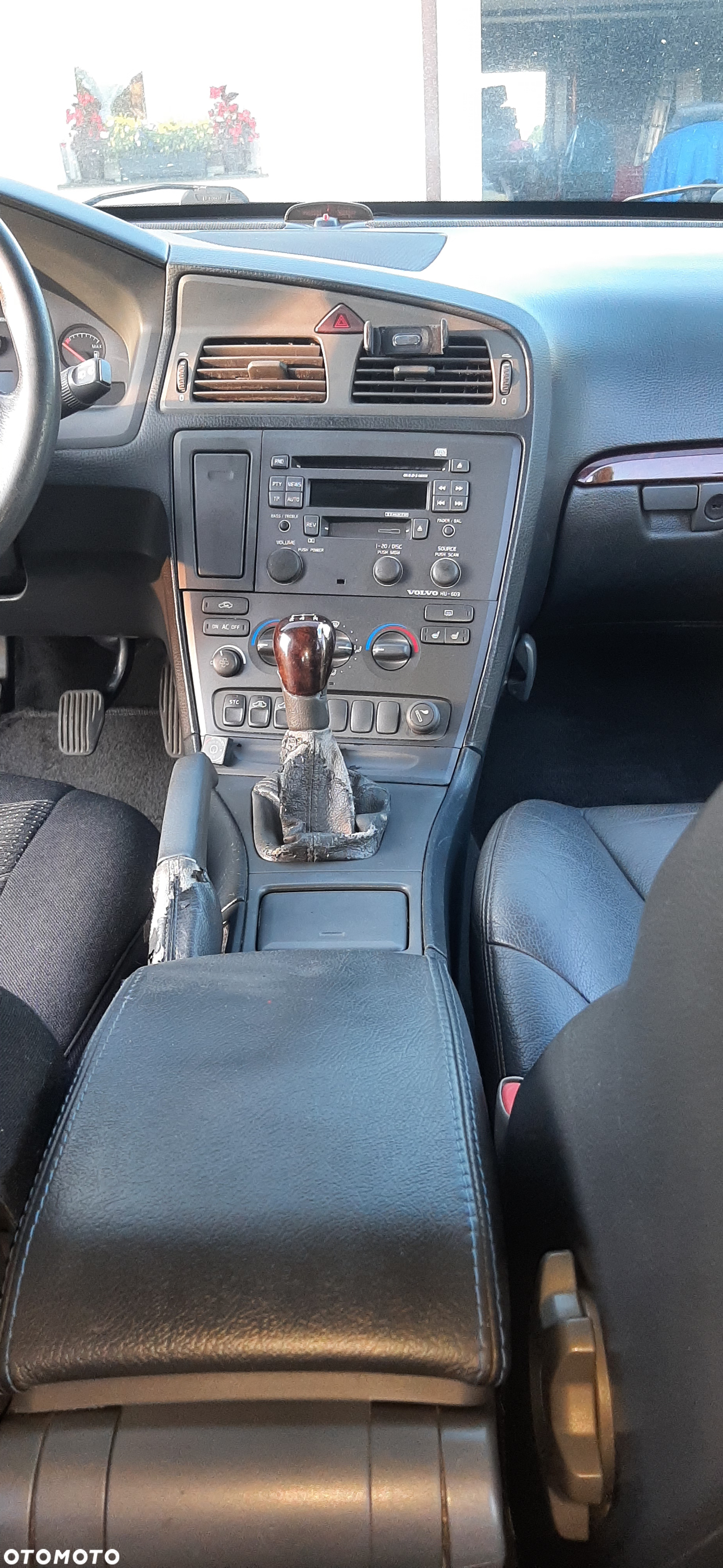 Volvo V70 2.4 - 16