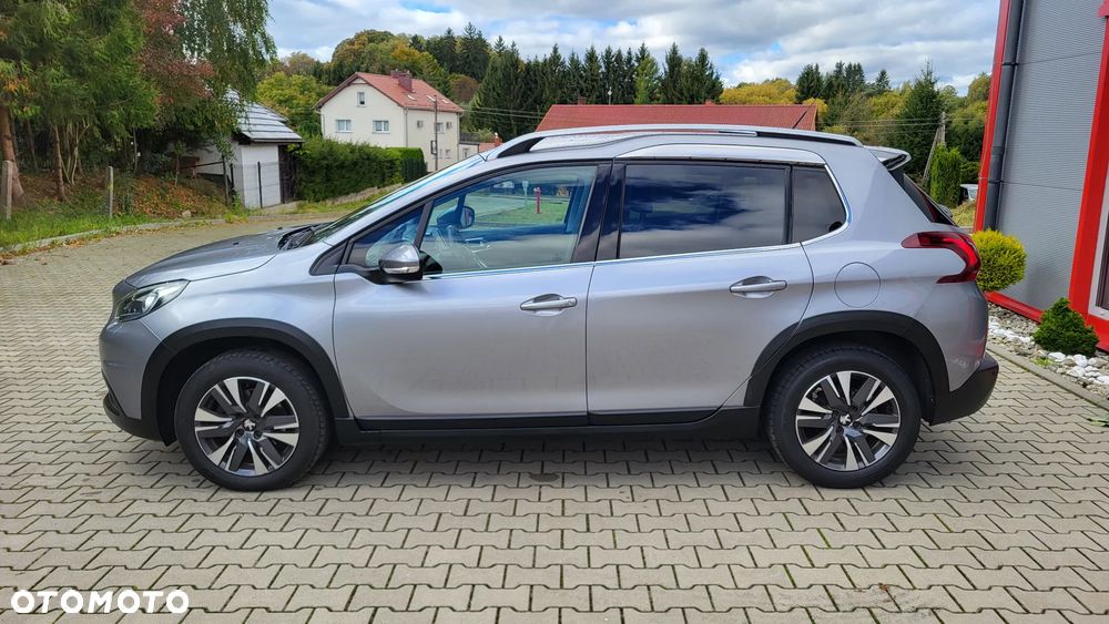 Peugeot 2008 1.2 Pure Tech Allure S&S - 3
