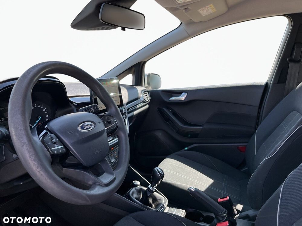 Ford Fiesta - 10