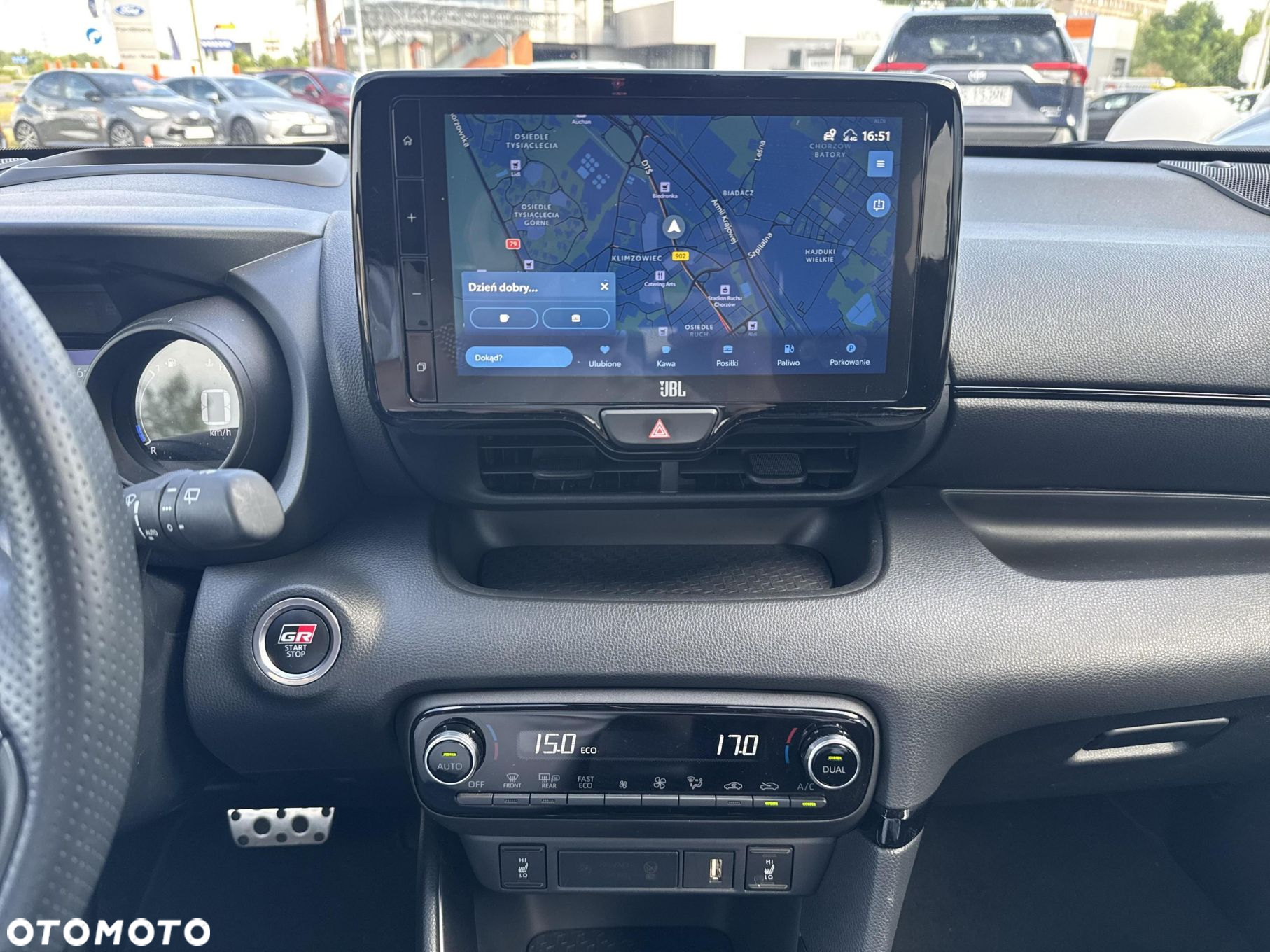 Toyota Yaris - 18