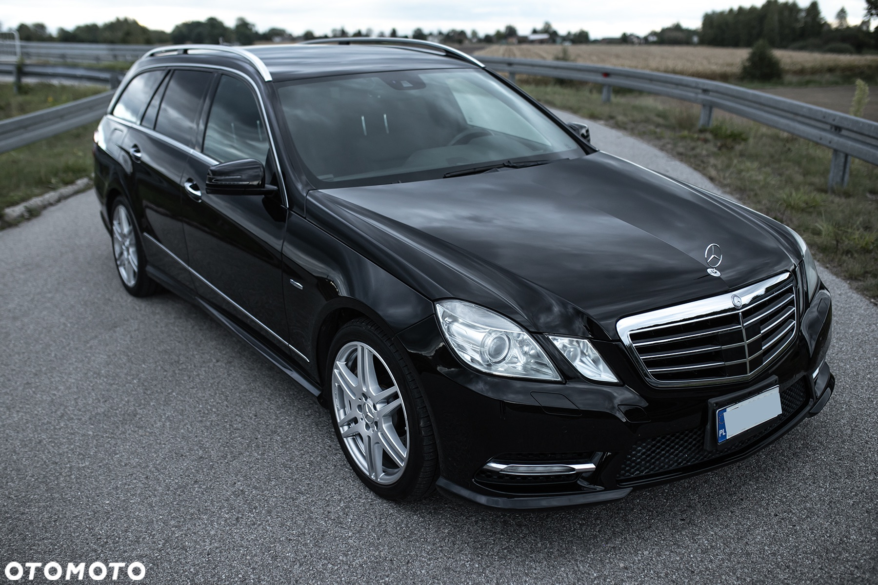 Mercedes-Benz Klasa E 500 T BlueEFFICIENCY 7G-TRONIC Avantgarde - 9