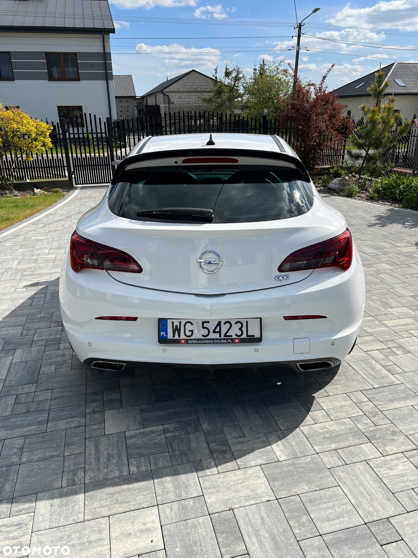 Opel Astra IV GTC OPC - 8