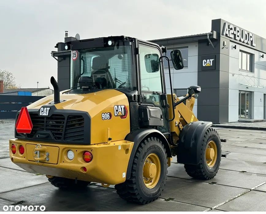 Caterpillar 906 - 13