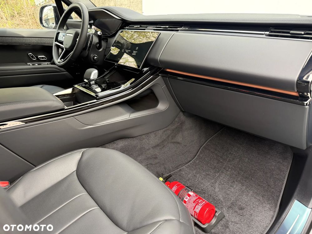 Land Rover Range Rover Sport D300 Dynamic SE - 4